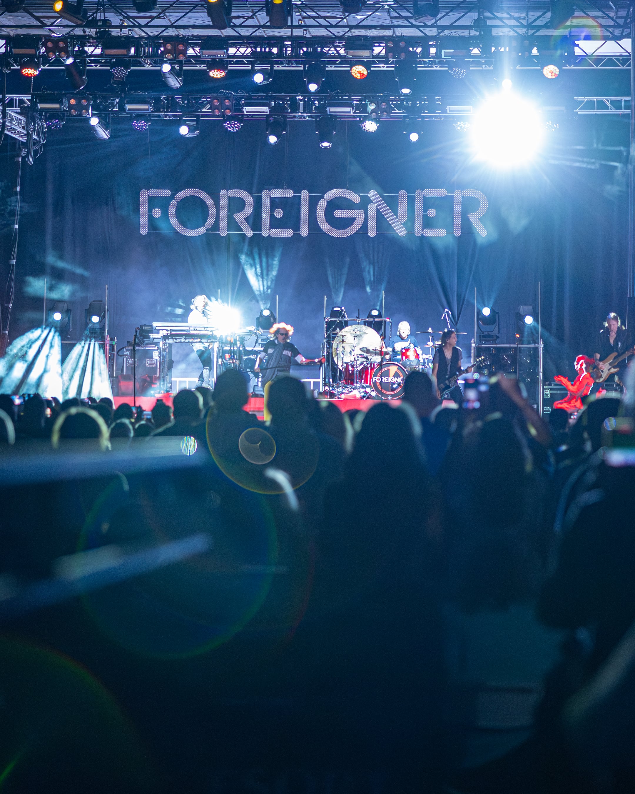 2160X2700 Foreigner 3